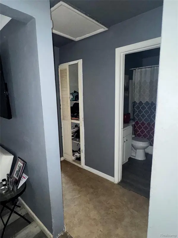 3001 Kellar AVE, Flint, MI 48504