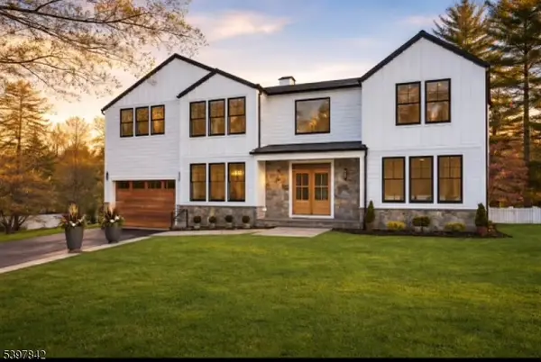 32 Felch Rd, Florham Park Boro, NJ 07932