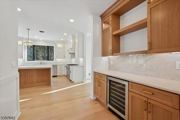 32 Felch Rd, Florham Park Boro, NJ 07932