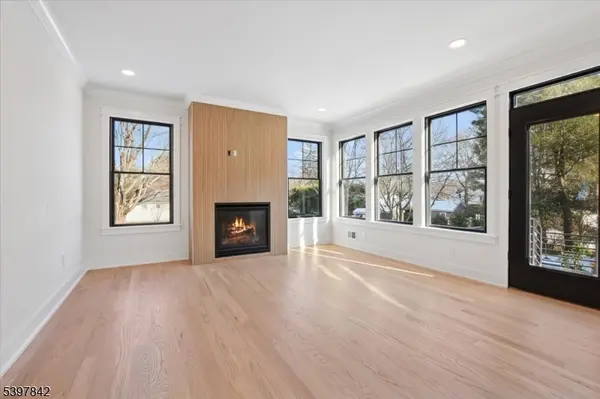 32 Felch Rd, Florham Park Boro, NJ 07932