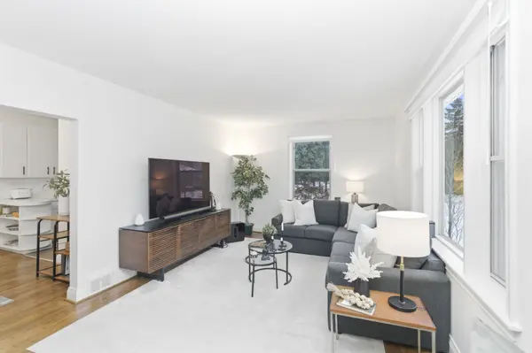 Toronto C07, ON M2N 1A8,71 Stuart CRES