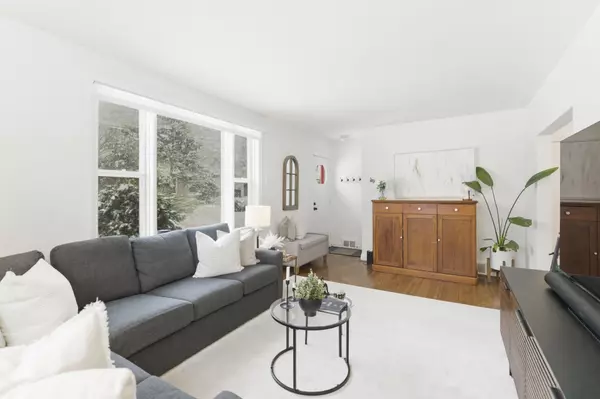 Toronto C07, ON M2N 1A8,71 Stuart CRES