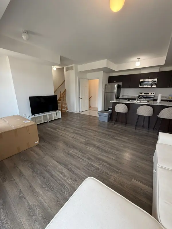 2598 WILLIAM JACKSON DR, Pickering, ON L1X 0E4