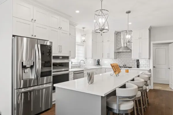 86 Essex DR, Belleville, ON K8N 0J1