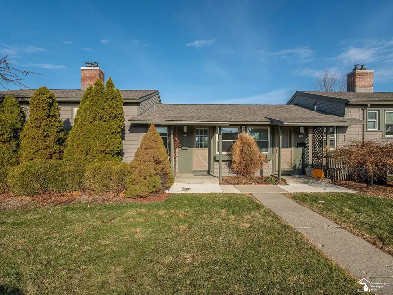 2318 Pittsfield BLVD, Ann Arbor, MI 48104