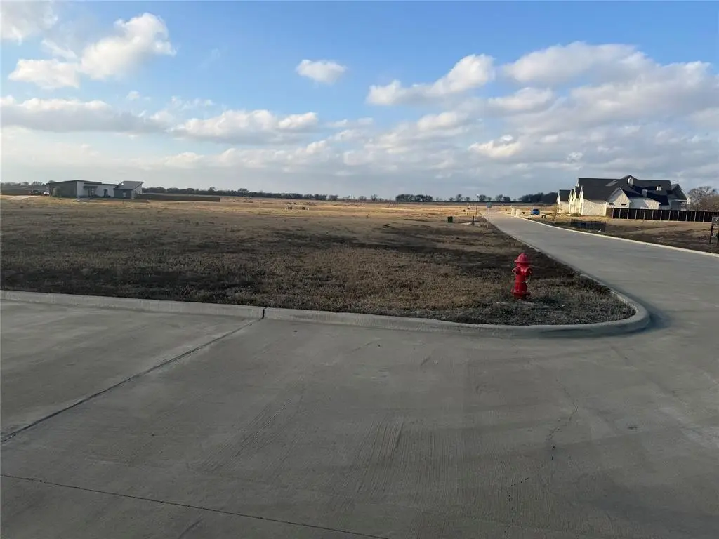 130 Iris Street, Lorena, TX 76655