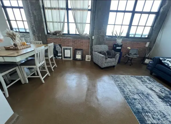 6533 E Jefferson #602T, Detroit, MI 48207