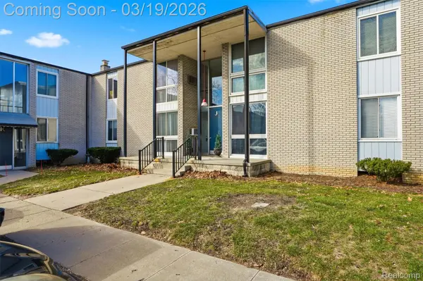 4030 W 13 Mile RD #J2, Royal Oak, MI 48073