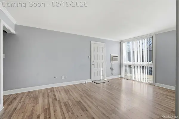 4030 W 13 Mile RD #J2, Royal Oak, MI 48073