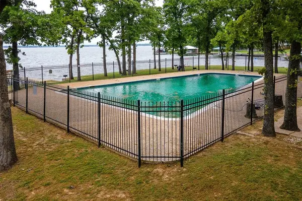 212 E Beachwood Loop, Trinidad, TX 75163