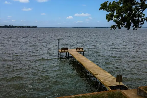 212 E Beachwood Loop, Trinidad, TX 75163