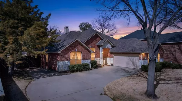 Grand Prairie, TX 75052,524 Suffolk Drive