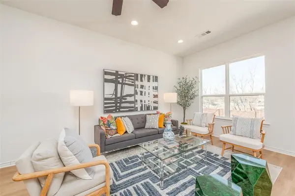 2828 Addison Park Lane, Fort Worth, TX 76110