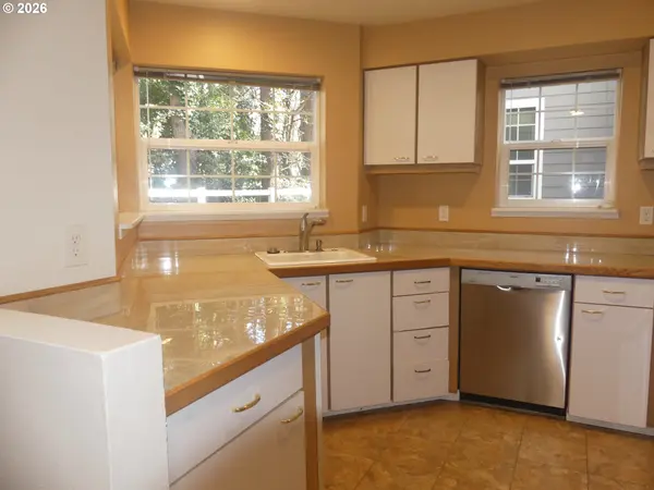 8405 SW CURRY DR #D, Wilsonville, OR 97070