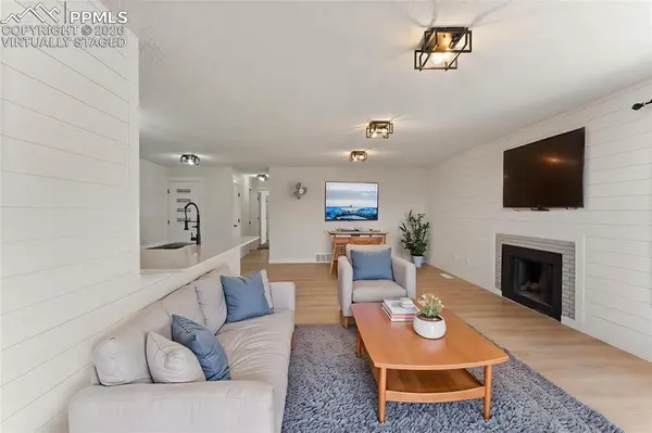 2835 Hearthwood LN, Colorado Springs, CO 80917