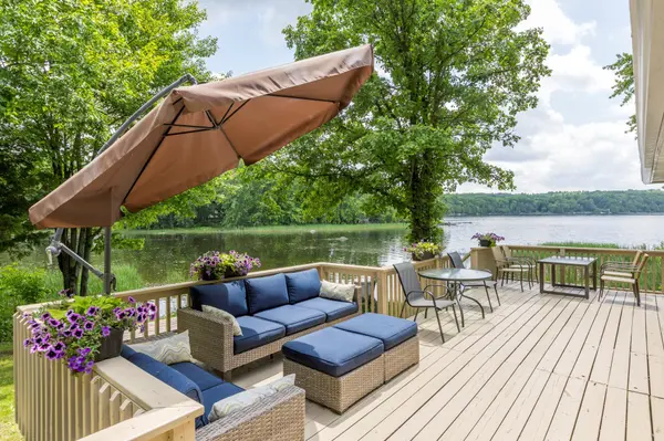 504 Pine Point LN, Madoc, ON K0K 2K0