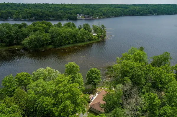 504 Pine Point LN, Madoc, ON K0K 2K0