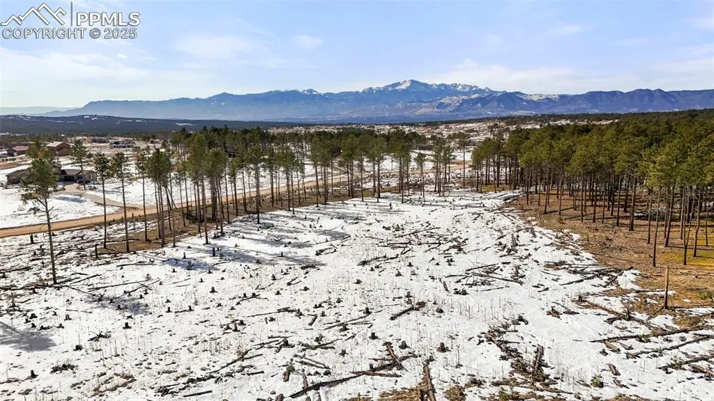 Snow mass DR, Colorado Springs, CO 80908
