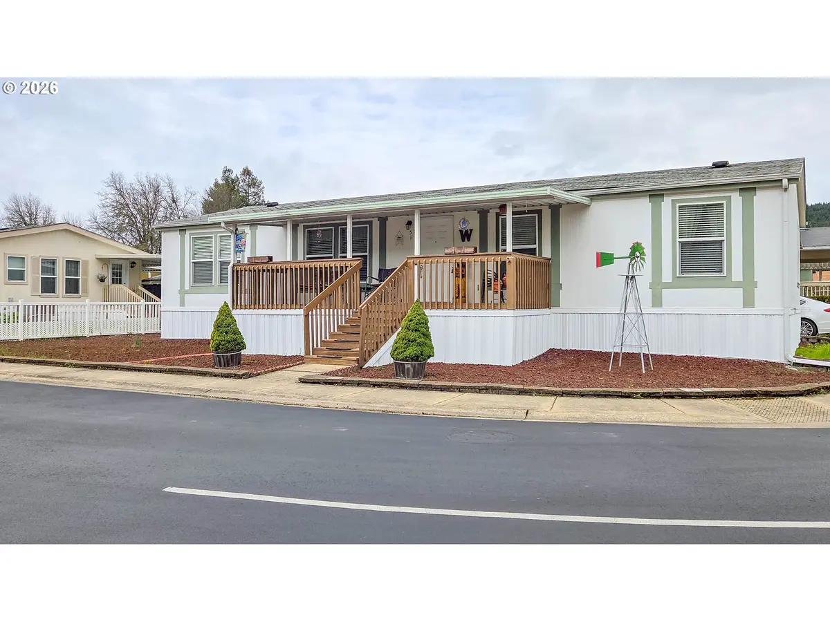 1000 E CENTRAL AVE #51, Sutherlin, OR 97479