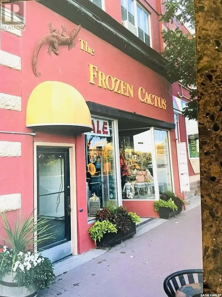 37 Broadway STREET E, Yorkton, SK S3N 0K4
