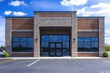 2402 24th AVENUE, North Battleford, SK S9A 3X4