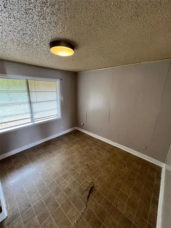 919 Pine Tree Drive, Shreveport, LA 71106