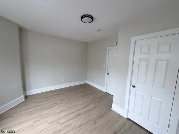 106 N 16Th St #1, East Orange City, NJ 07017