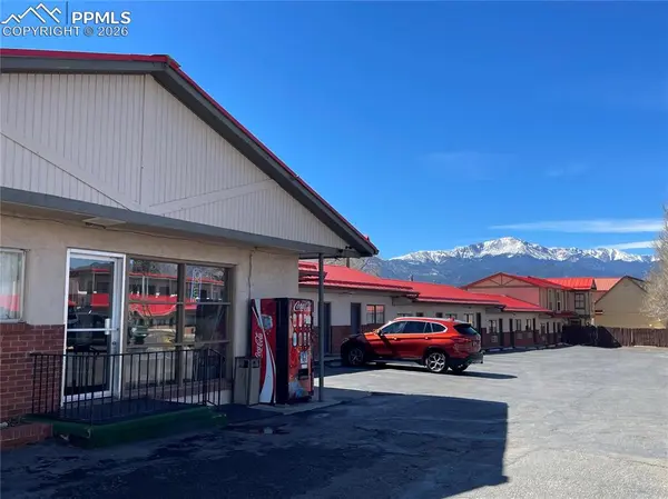 3920 N Nevada AVE, Colorado Springs, CO 80907