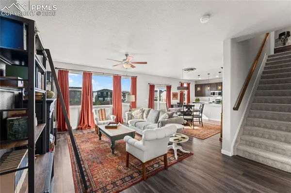 5204 Roundhouse DR, Colorado Springs, CO 80925