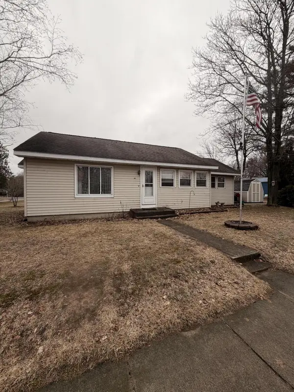 156 S Stearns ST, Barryton Vlg-fork Twp, MI 49305