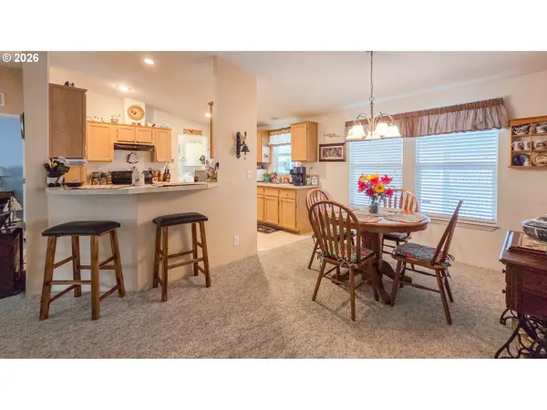 1000 E CENTRAL AVE #51, Sutherlin, OR 97479