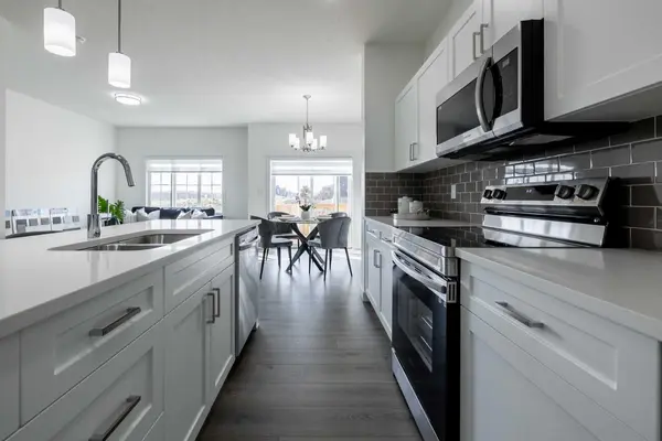 721 Clearview GN, Chestermere, AB T2P 2G7