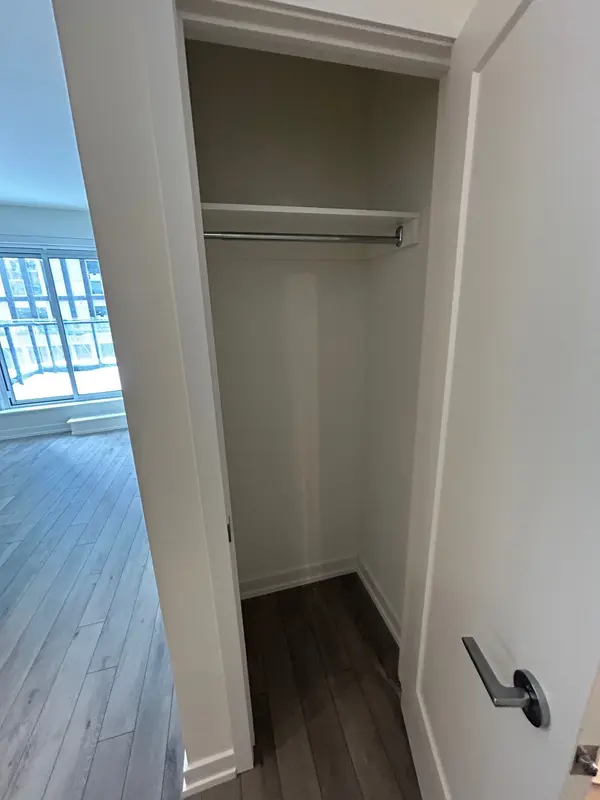 89 Church ST #702, Toronto C08, ON M5C 2G3