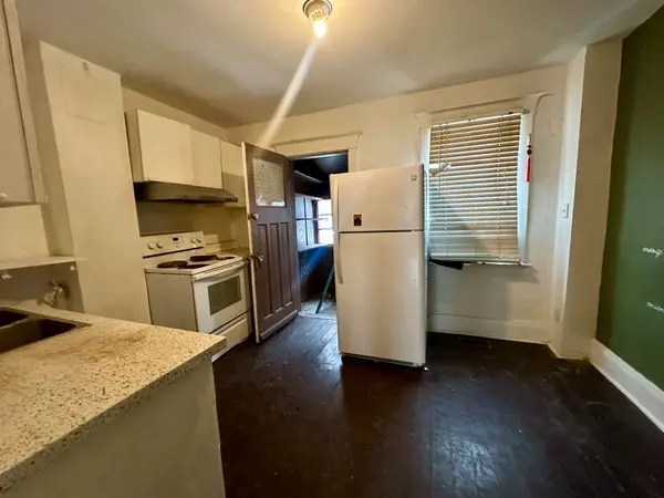 54 Chatham AVE, Toronto E01, ON M4J 1K6