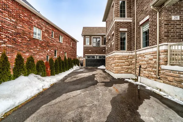 24 Burke ST, New Tecumseth, ON L9R 0N6