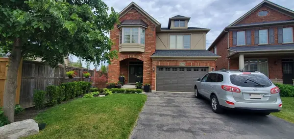 2275 Littondale LN, Oakville, ON L6M 0A6