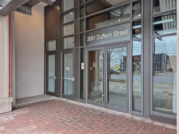 3091 Dufferin ST #908, Toronto W04, ON M6A 0C4
