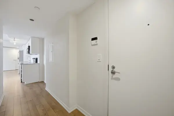 3091 Dufferin ST #908, Toronto W04, ON M6A 0C4