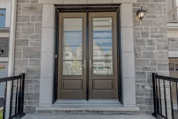 5 Bergin ST, Brampton, ON L6X 0X1