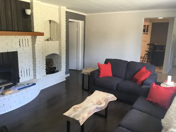 124 Bruce ST S, Blue Mountains, ON N0H 2P0