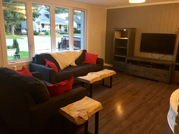 124 Bruce ST S, Blue Mountains, ON N0H 2P0