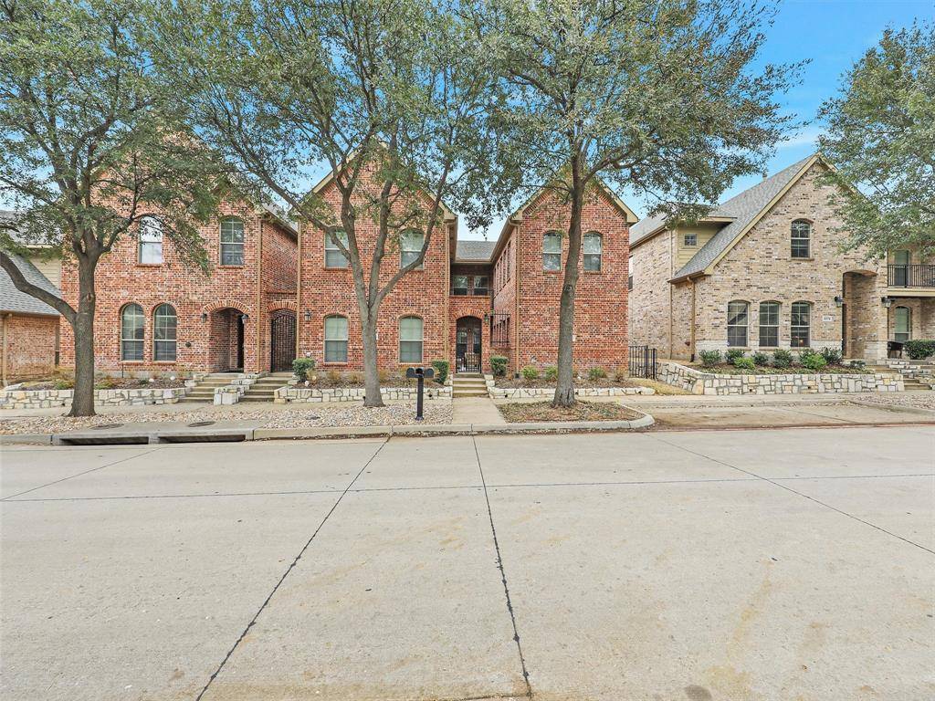 5582 Grosseto Drive, Frisco, TX 75034