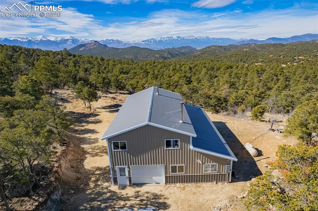 323 Marion LN, Cotopaxi, CO 81223