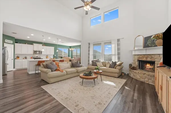 3725 Ranchers Ridge, Krum, TX 76249