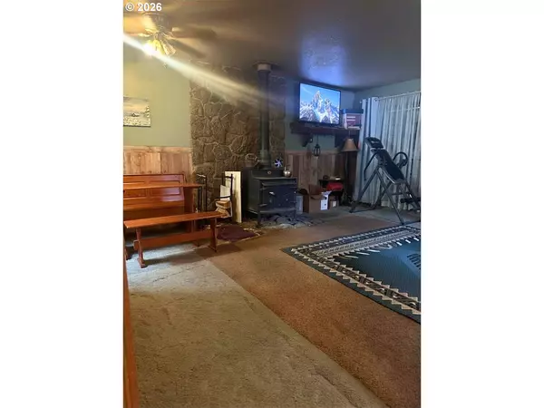 6792 SE JUNIPER CANYON RD, Prineville, OR 97754