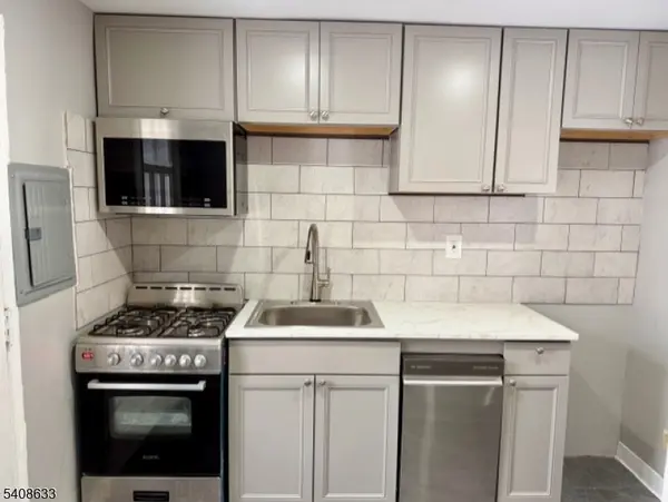 10 Beech Spring Dr #3a, Summit City, NJ 07901