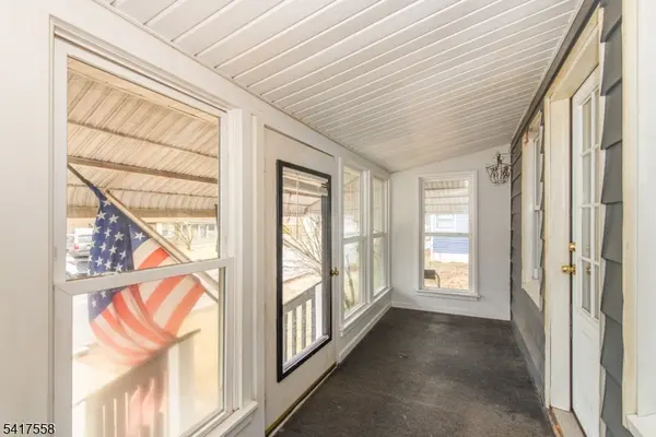 43 Bridge St, Ogdensburg Boro, NJ 07439