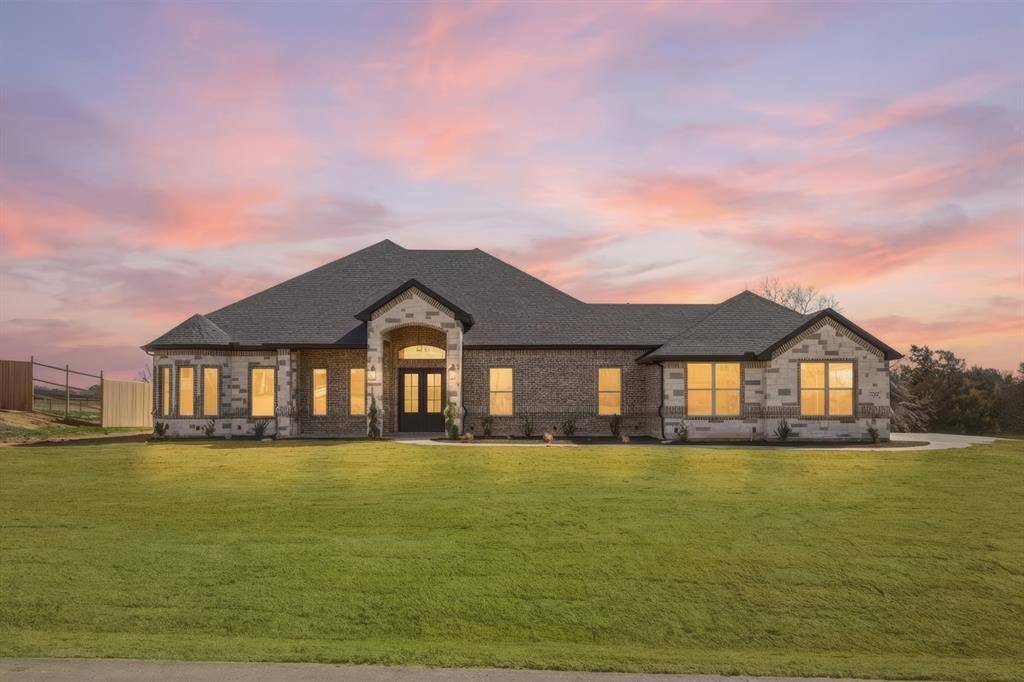 150 Briar Patch Road, Boyd, TX 76023
