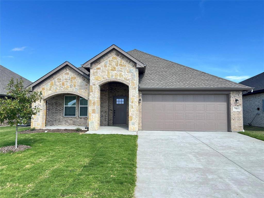 704 Greyson Lane, Greenville, TX 75402
