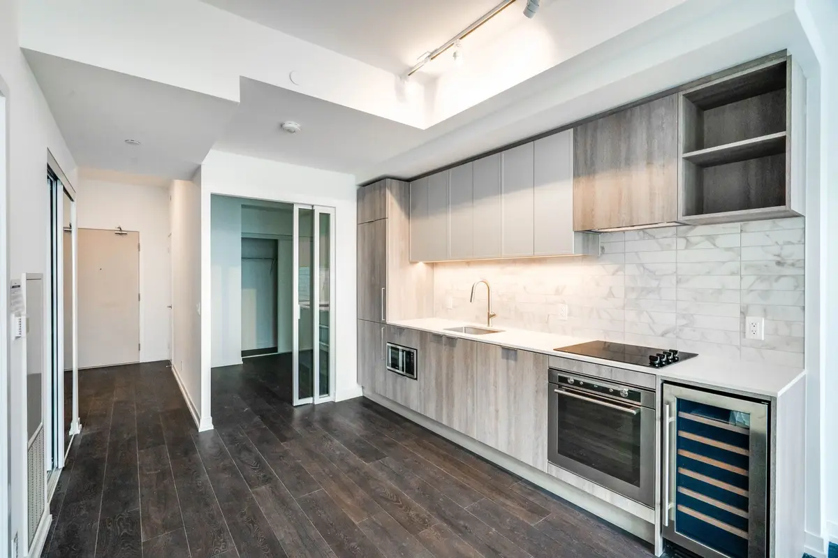 2020 Bathurst ST #833, Toronto C03, ON M5P 0A6